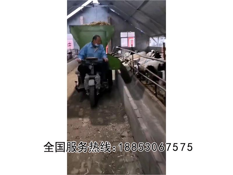 撒料車實(shí)拍視頻